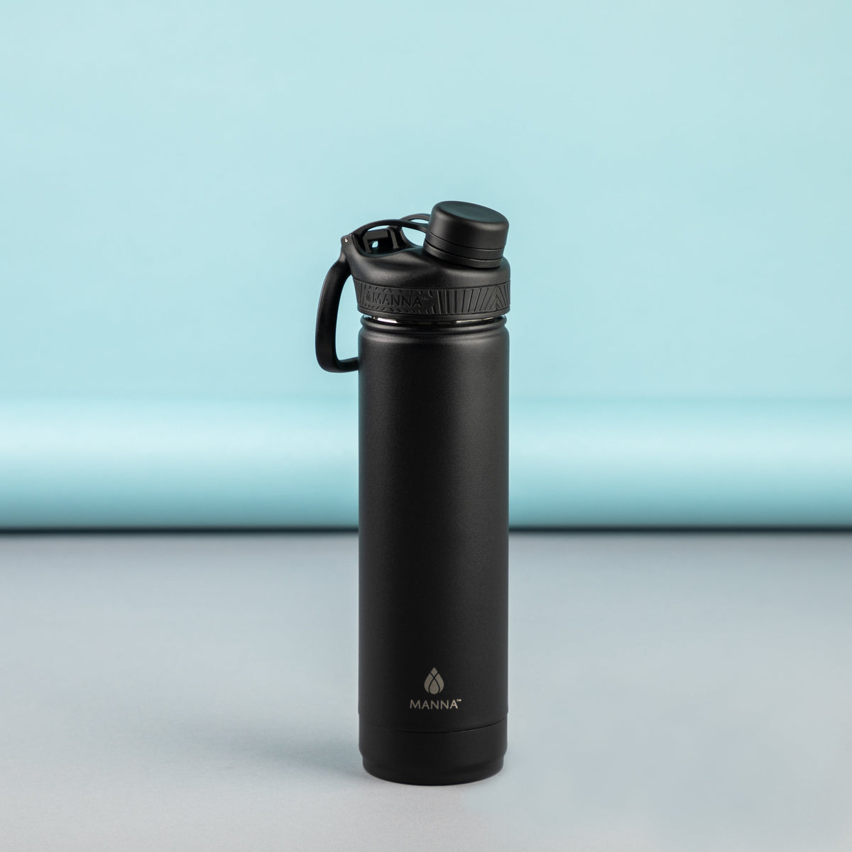 26-oz-saratoga-bottle-l4 MAN_Website_Saratoga_05.jpg